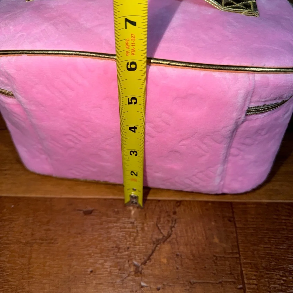 NWT- Juicy Couture Pink Faux-Fur Cosmetic Bag with Gold Accents - Picture 9 of 12